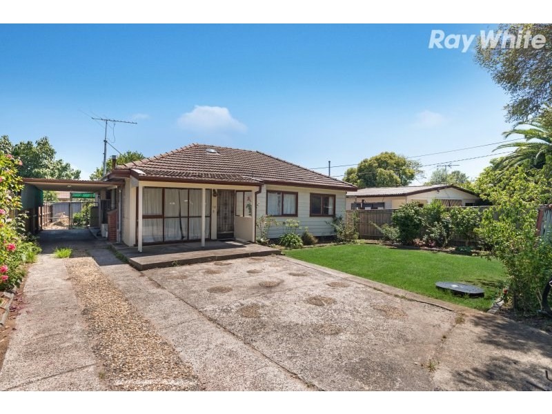 18 Gardiner Avenue, Dandenong North VIC 3175