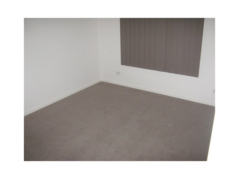 8/27-29 Golden Grove, Springvale South VIC 3172