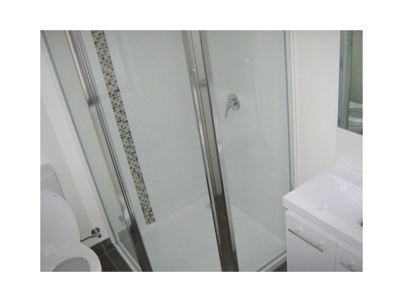 8/27-29 Golden Grove, Springvale South VIC 3172