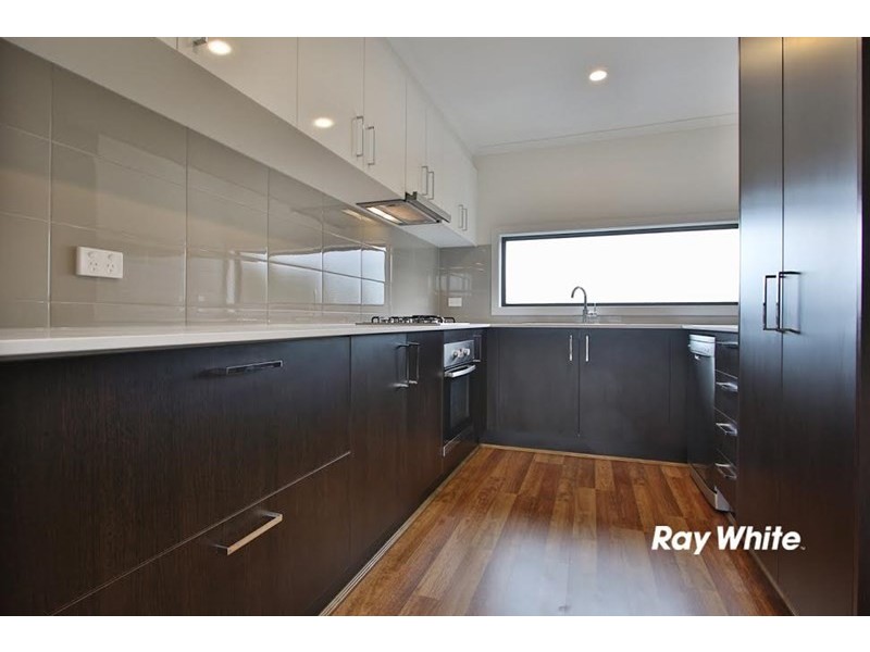 4/11 Wall Street, Noble Park VIC 3174