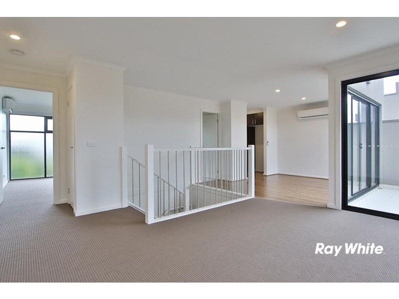 4/11 Wall Street, Noble Park VIC 3174