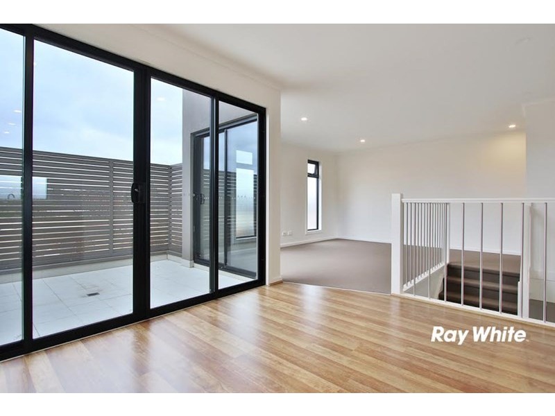 4/11 Wall Street, Noble Park VIC 3174
