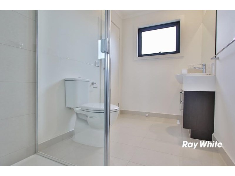 4/11 Wall Street, Noble Park VIC 3174