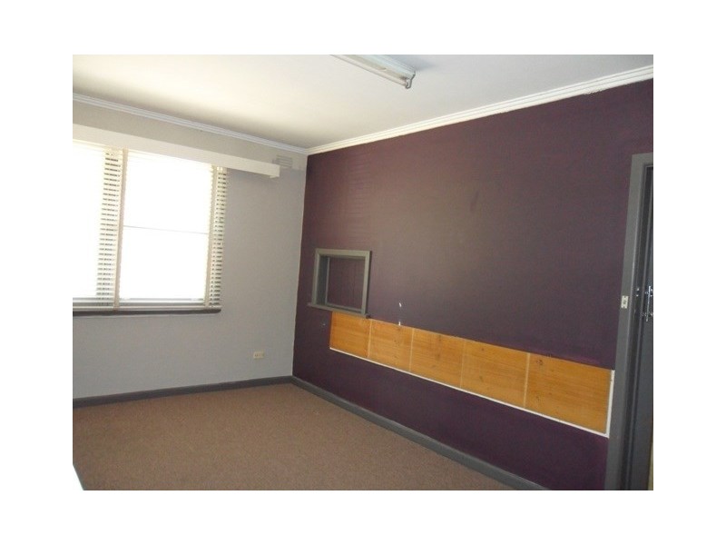 27 Princes Highway, Dandenong VIC 3175