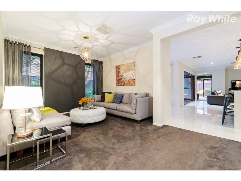 15 Havenstone Drive, Keysborough VIC 3173