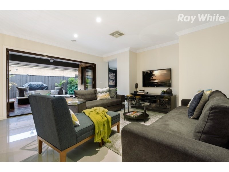 15 Havenstone Drive, Keysborough VIC 3173