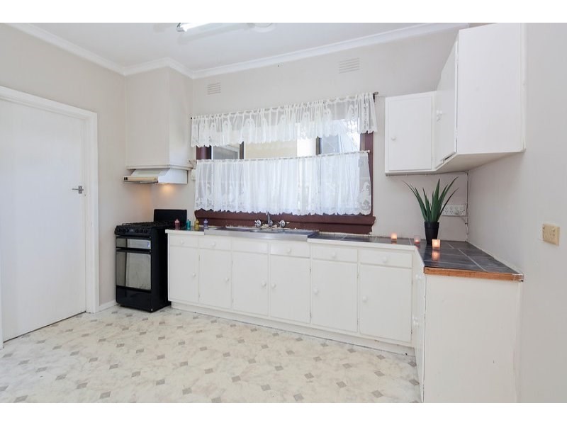 2 Hay Court, Noble Park VIC 3174