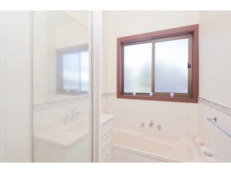 2 Hay Court, Noble Park VIC 3174