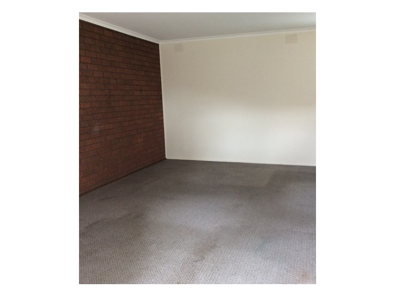 1/100 Harold Road, Springvale South VIC 3172