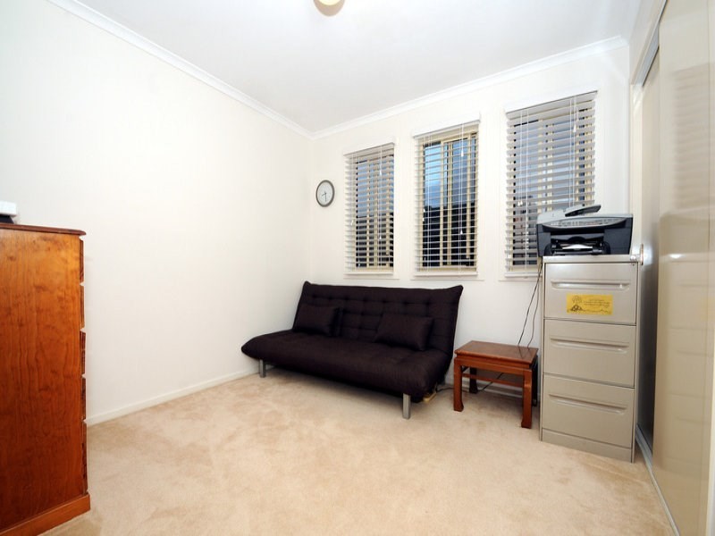 8/21 Graham Michelle Place, Keysborough VIC 3173