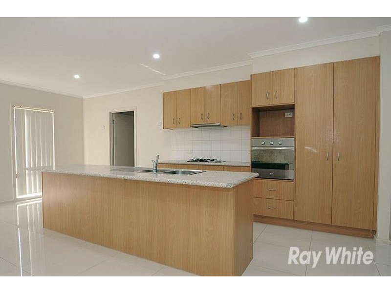 2/100 Kelvinside Road, Noble Park VIC 3174