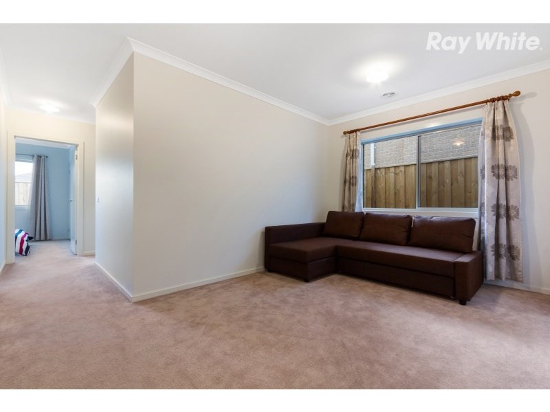 10 Fairlight Avenue, Keysborough VIC 3173