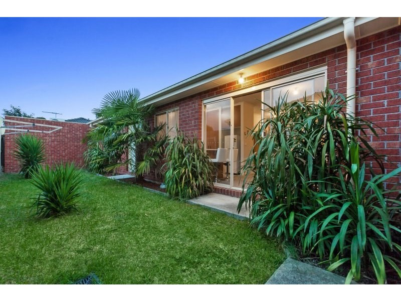 2/4 Alamein Street, Noble Park VIC 3174