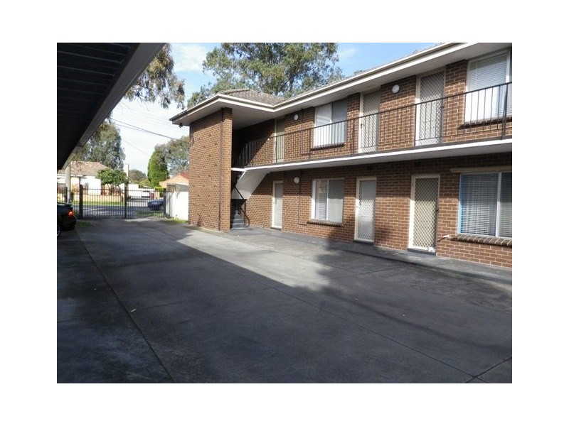 4/10 Kelvinside Road, Noble Park VIC 3174