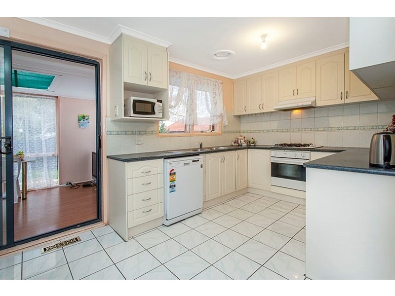 2 Luton Court, Keysborough VIC 3173