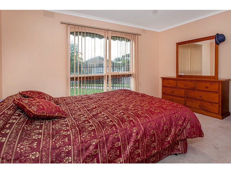 2 Luton Court, Keysborough VIC 3173