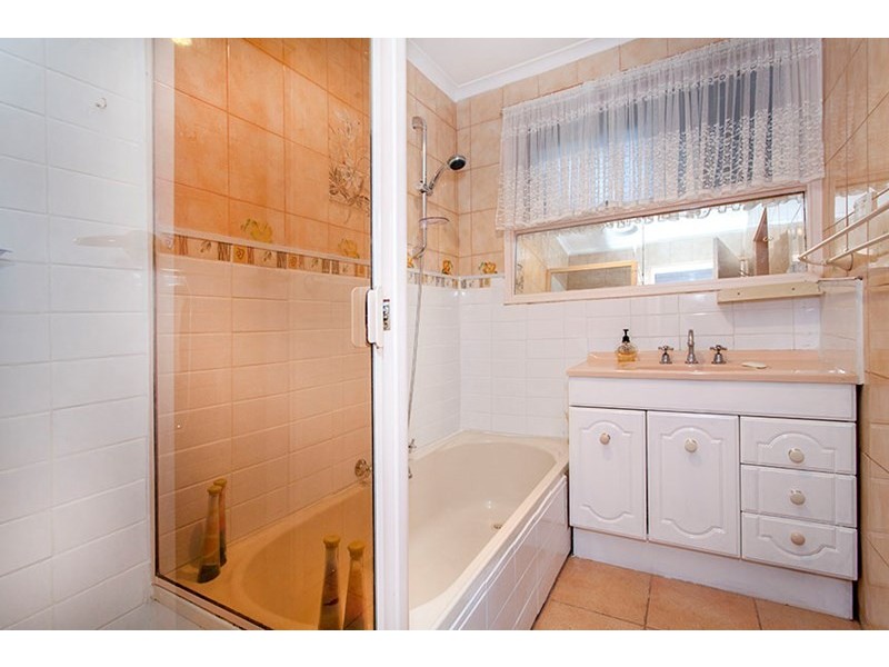 2 Luton Court, Keysborough VIC 3173