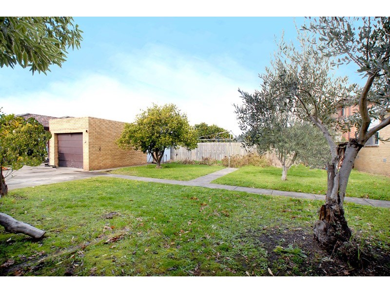 84 Clarinda Road, Clarinda VIC 3169