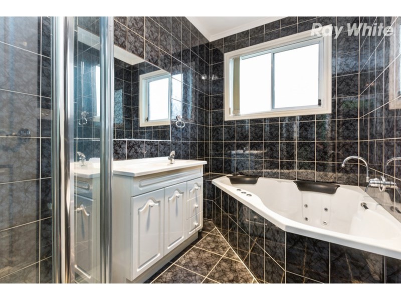 4 Nockolds Crescent, Noble Park VIC 3174