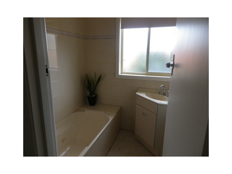 1/18 Larbert Road, Noble Park VIC 3174