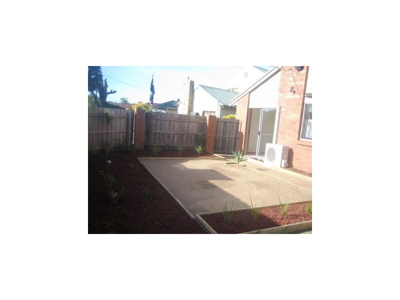 1/16 Sharon Road, Springvale South VIC 3172