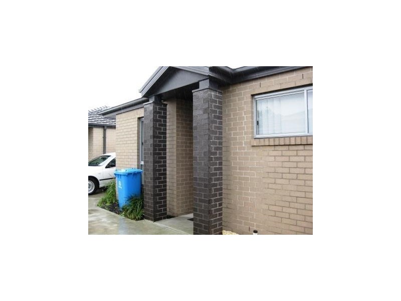 3/10 Bloomfield Road, Noble Park VIC 3174