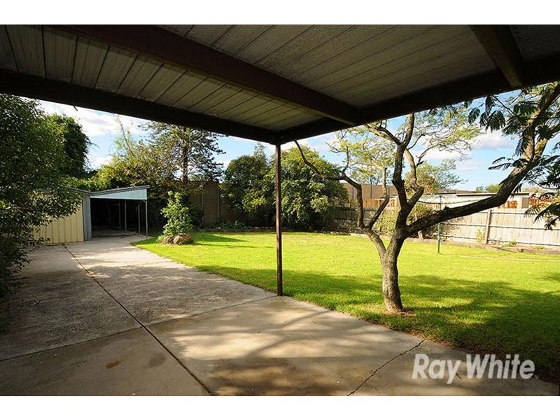 11 Monash Drive, Mulgrave VIC 3170