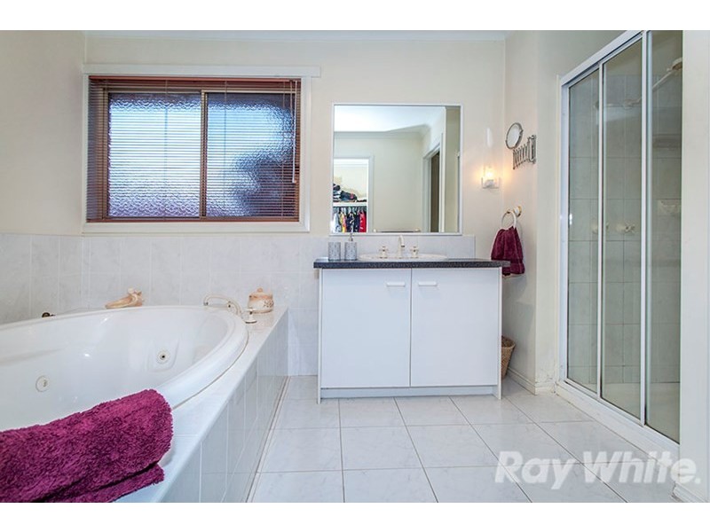 4 Lyall Court, Dandenong North VIC 3175