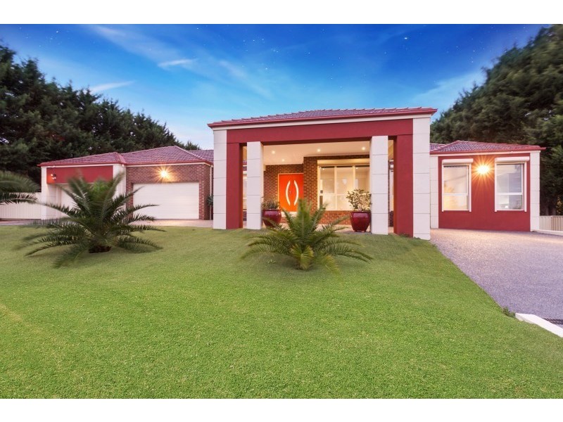 6-8 Cranston Close, Narre Warren North VIC 3804