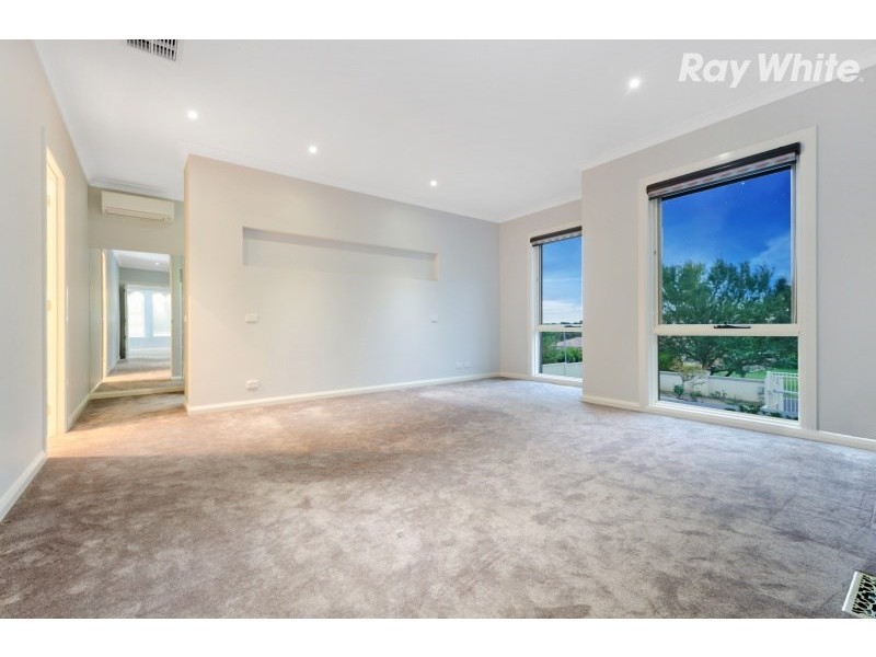 6-8 Cranston Close, Narre Warren North VIC 3804