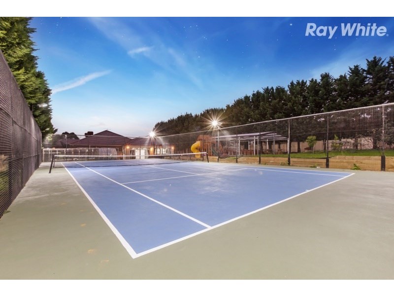 6-8 Cranston Close, Narre Warren North VIC 3804