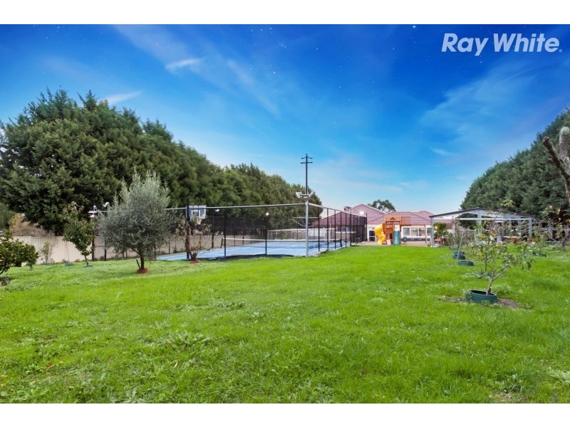 6-8 Cranston Close, Narre Warren North VIC 3804