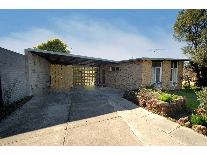 1 Irene Court, Dandenong VIC 3175