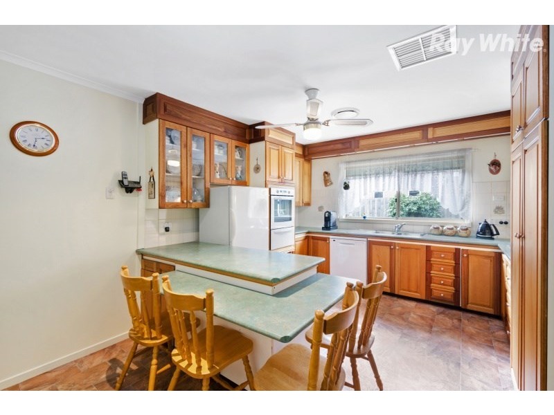 33 Nockolds Crescent, Noble Park VIC 3174