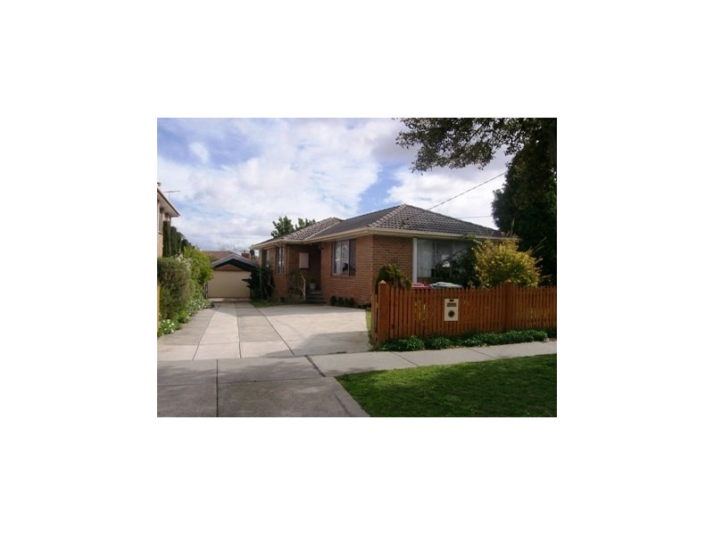 30 Aberdeen Drive, Dandenong North VIC 3175