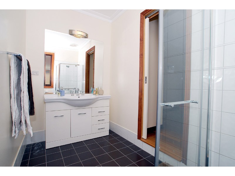 42 Ambrie Crescent, Noble Park VIC 3174