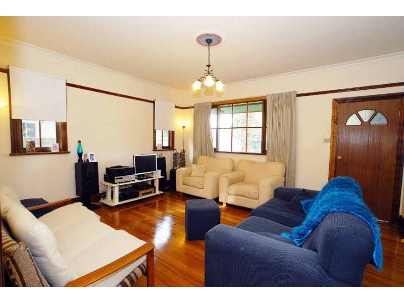 42 Ambrie Crescent, Noble Park VIC 3174