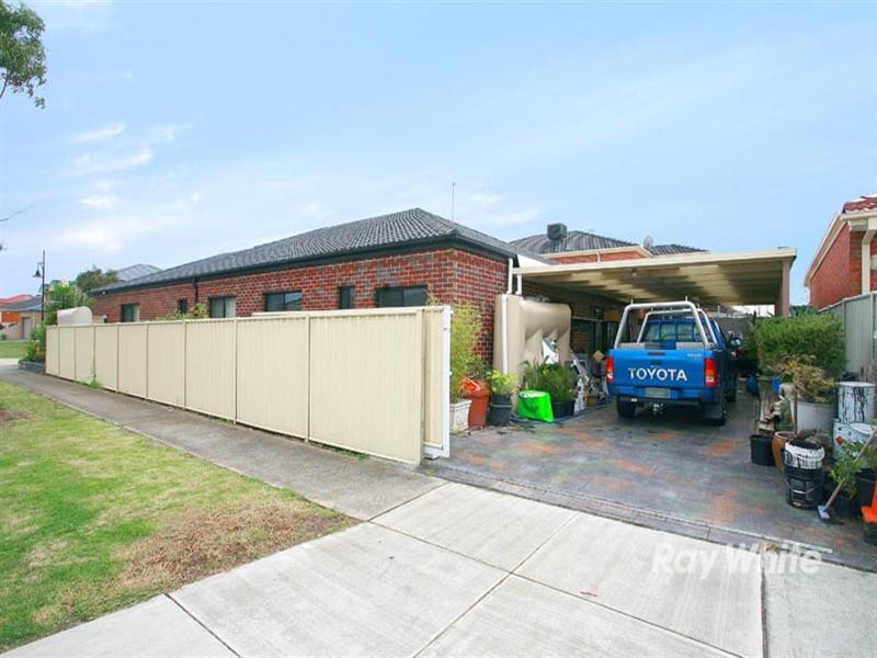 2 Latrobe Street, Keysborough VIC 3173