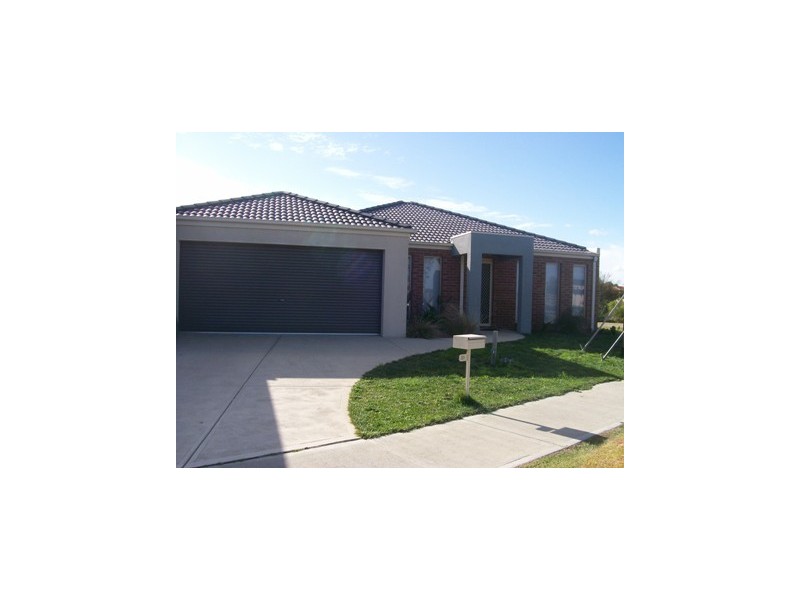 30 Donnici Drive, Keysborough VIC 3173