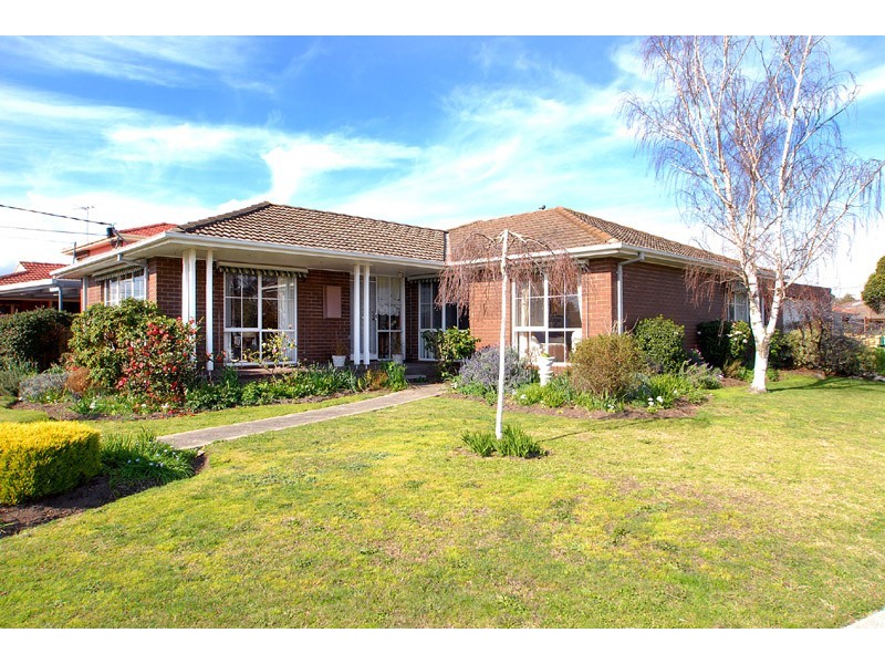 12 Walnut Crescent, Noble Park VIC 3174