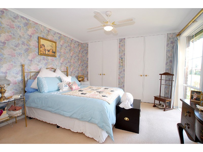 12 Walnut Crescent, Noble Park VIC 3174