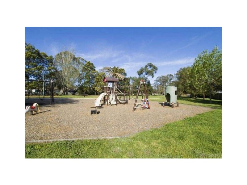 4/4 Roberts Street, Noble Park VIC 3174