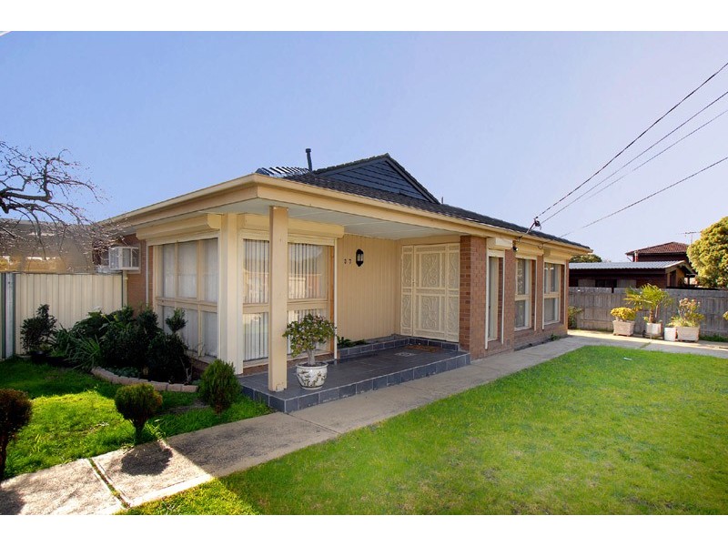 37 Gwent Street, Springvale South VIC 3172