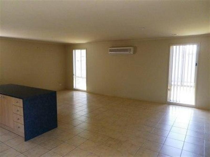 8 Westbrooke Drive, Keysborough VIC 3173