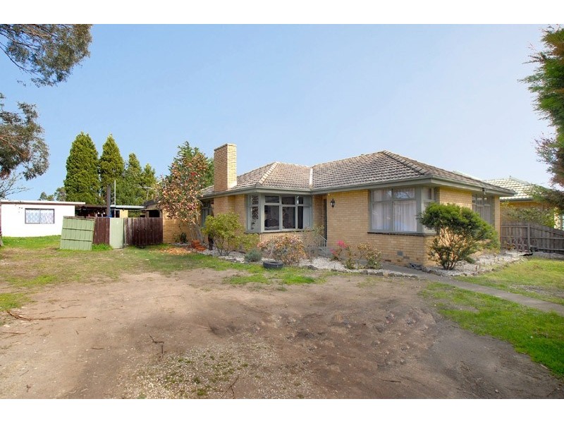 8 Carpenter Street, Noble Park VIC 3174