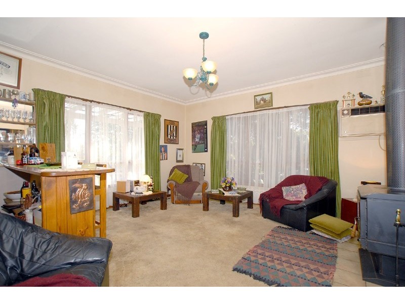 10 Barnett Grove, Noble Park VIC 3174