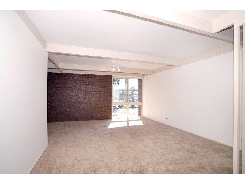 2 Kerrie Court, Springvale South VIC 3172