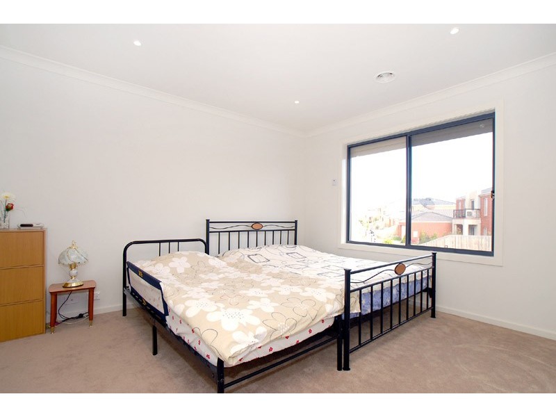 6/25 Davis Way, Springvale VIC 3171