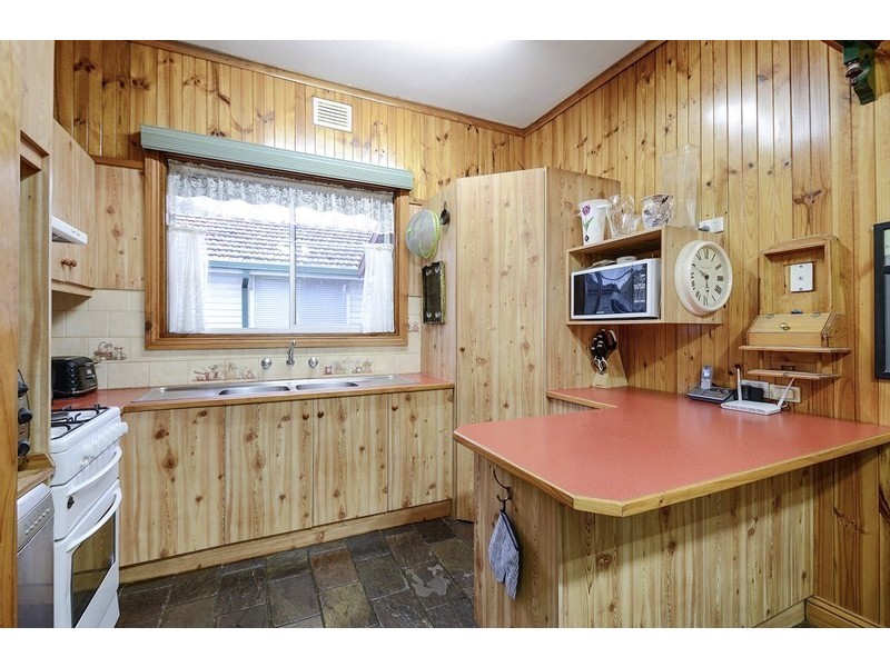 40 Birdwood Avenue, Dandenong VIC 3175