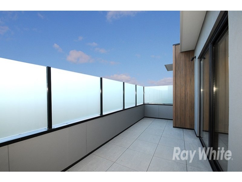 207/112 Mimosa Road, Carnegie VIC 3163